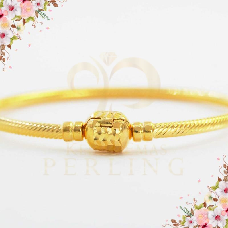 Pandora Bangle